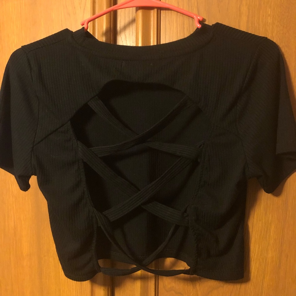 Crop top - Picture 2 of 2